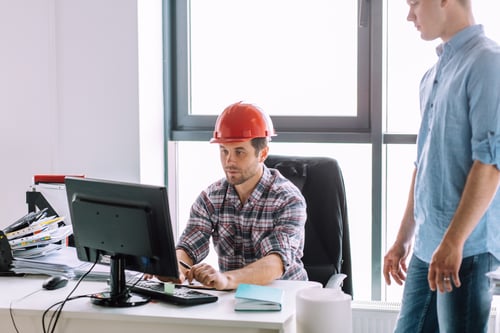 Construction-office-computer-man