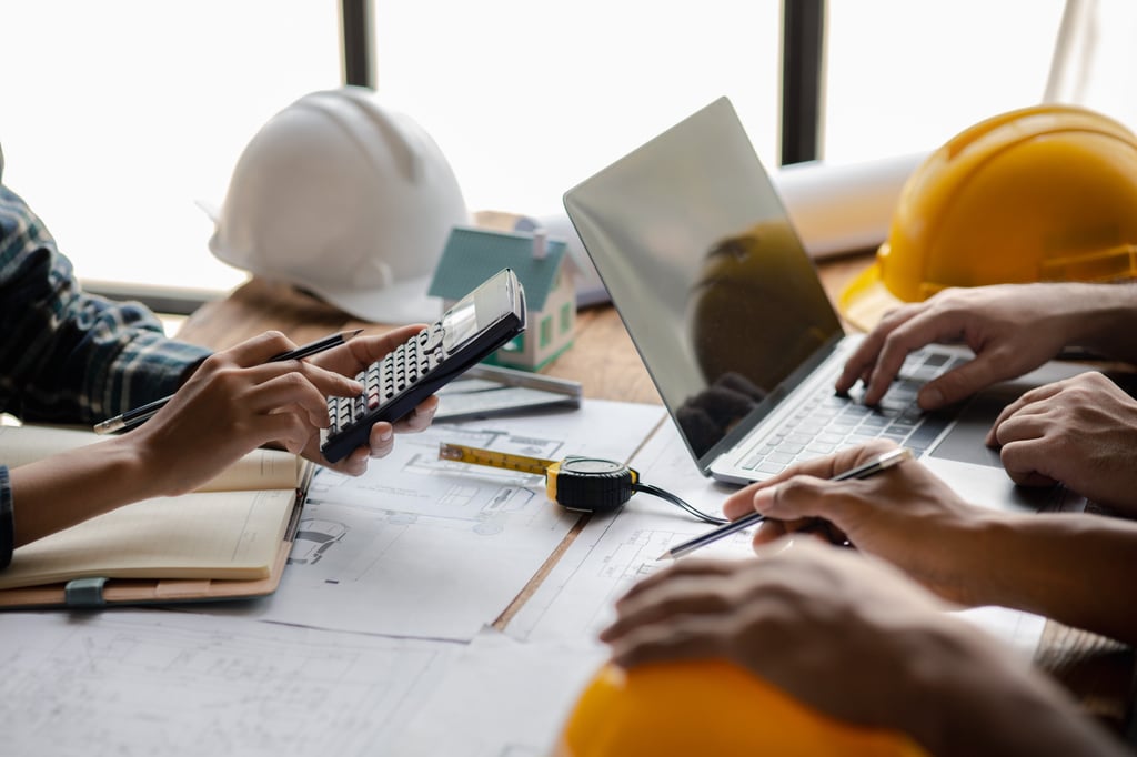 Navigating certified payroll requirements in construction offices