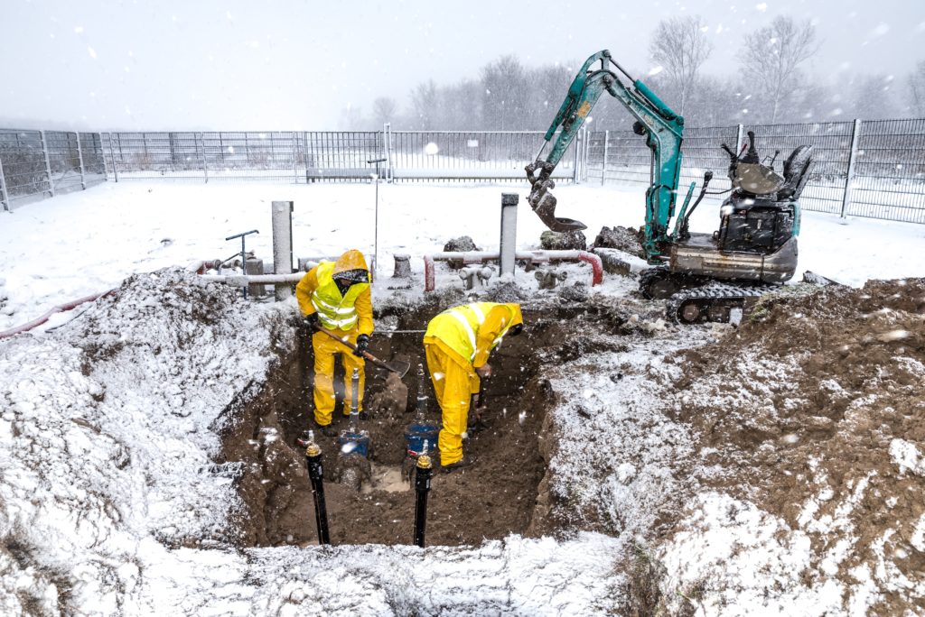 Winter Payroll Considerations for Construction Sites